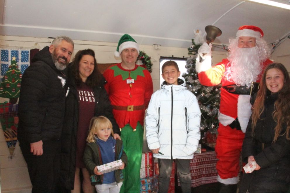 Inside Santa's Grotto - 04 12 21