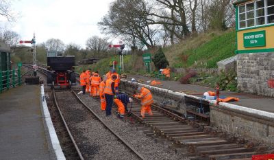 Volunteers working in the Up platform - May 2021