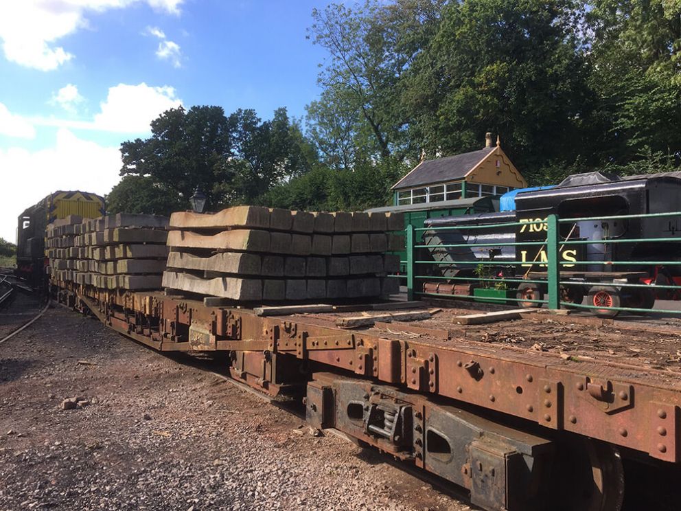 Rail & Sleeper Bogie Wagon DB994445